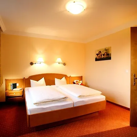 Aussicht Hotell 4*