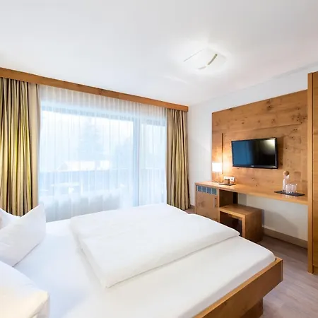 Hotell Aussicht 4*