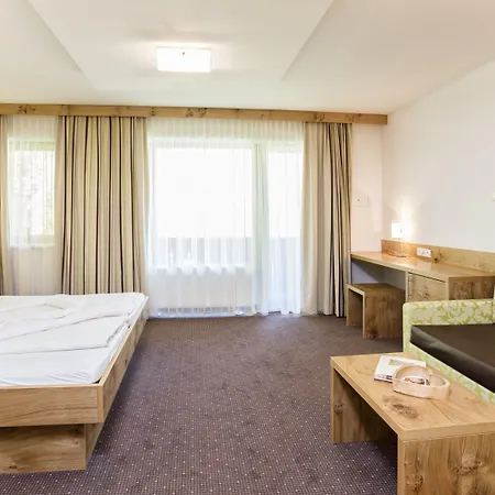 Aussicht Hotell 4*